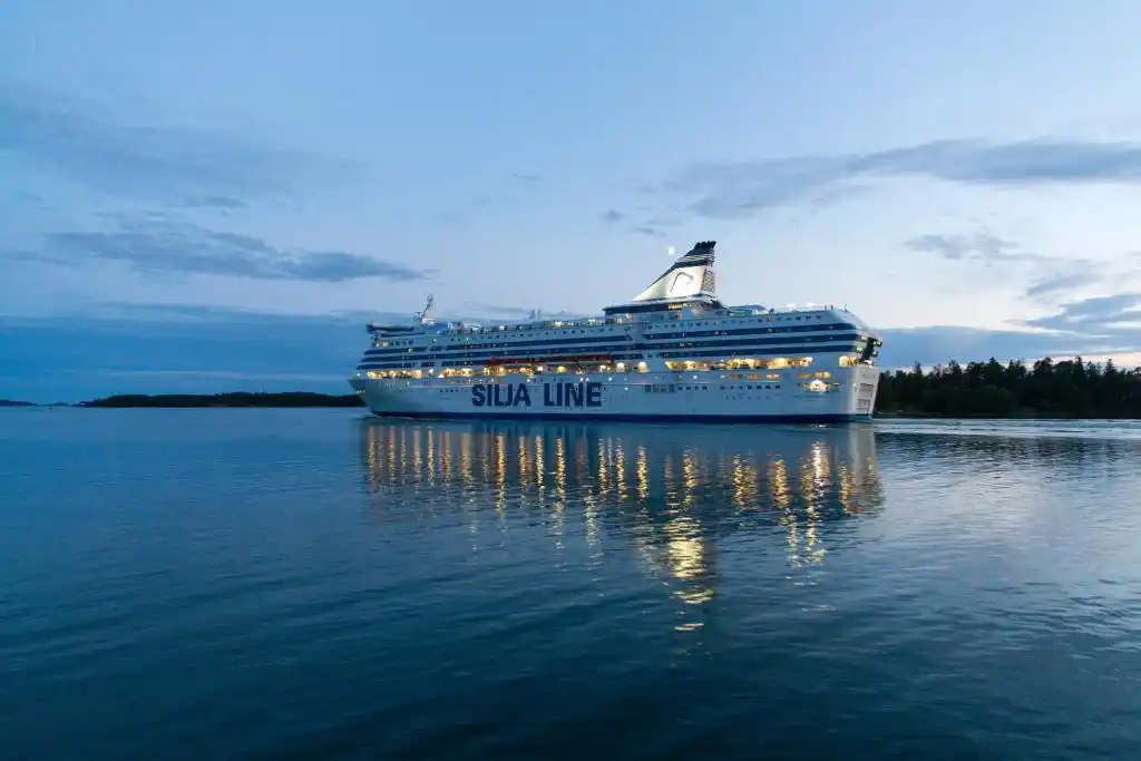 Silja Serenade ou Silja Symphony 
