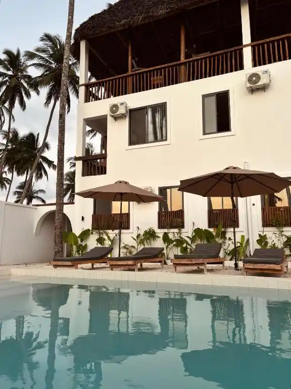 Tumbili Boutique Hotel • Paje